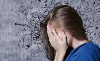 young-woman-with-worried-stressed-face-expression-with-illustration